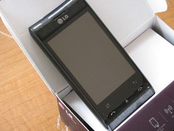 $2300 Pesos. LG GT540 Nuevo en caja y accesorios originales