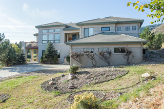Main Photo