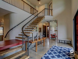 Main Photo