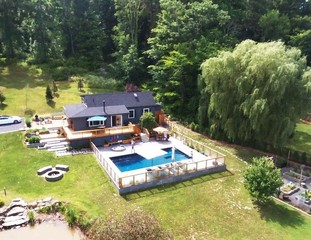 Main Photo