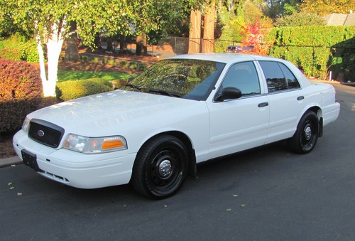 Image 9 of 2006 Ford Crown Victoria…