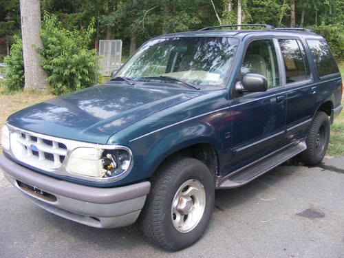 Image 7 of 1997 Ford Explorer V8…