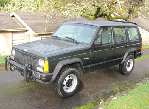 Image 2 of 1996 Jeep Cherokee Square…