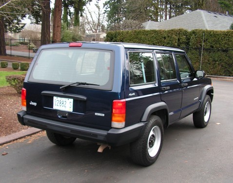 Image 4 of 2000 Jeep Cherokee Square…