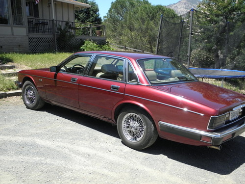 Picture of a 1991 Jaguar XJ Series 4dr XJ6 Vanden Plas Sedan