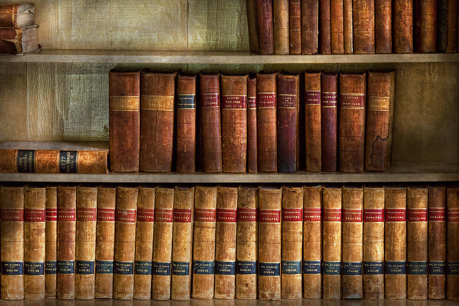 lawyer-books-law-books-mike-savad.jpg