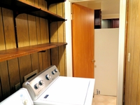 6' x 12' Laundry Room With Shelves