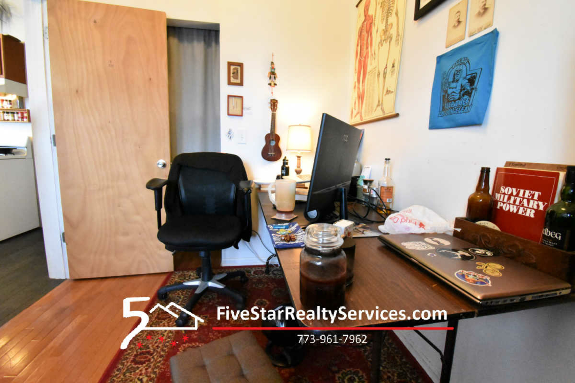 Apartment for Rent Bright 3 Bedroom, Incl Parking in East Humbolt Park