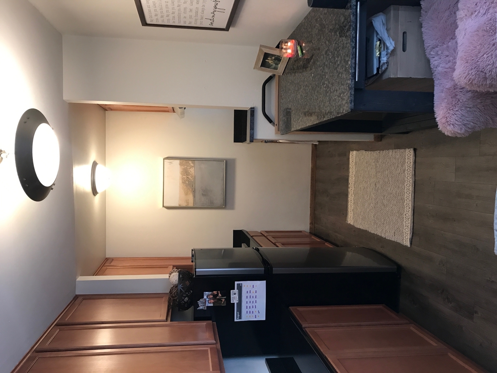 1 BR 1 BA Front Corner Apt