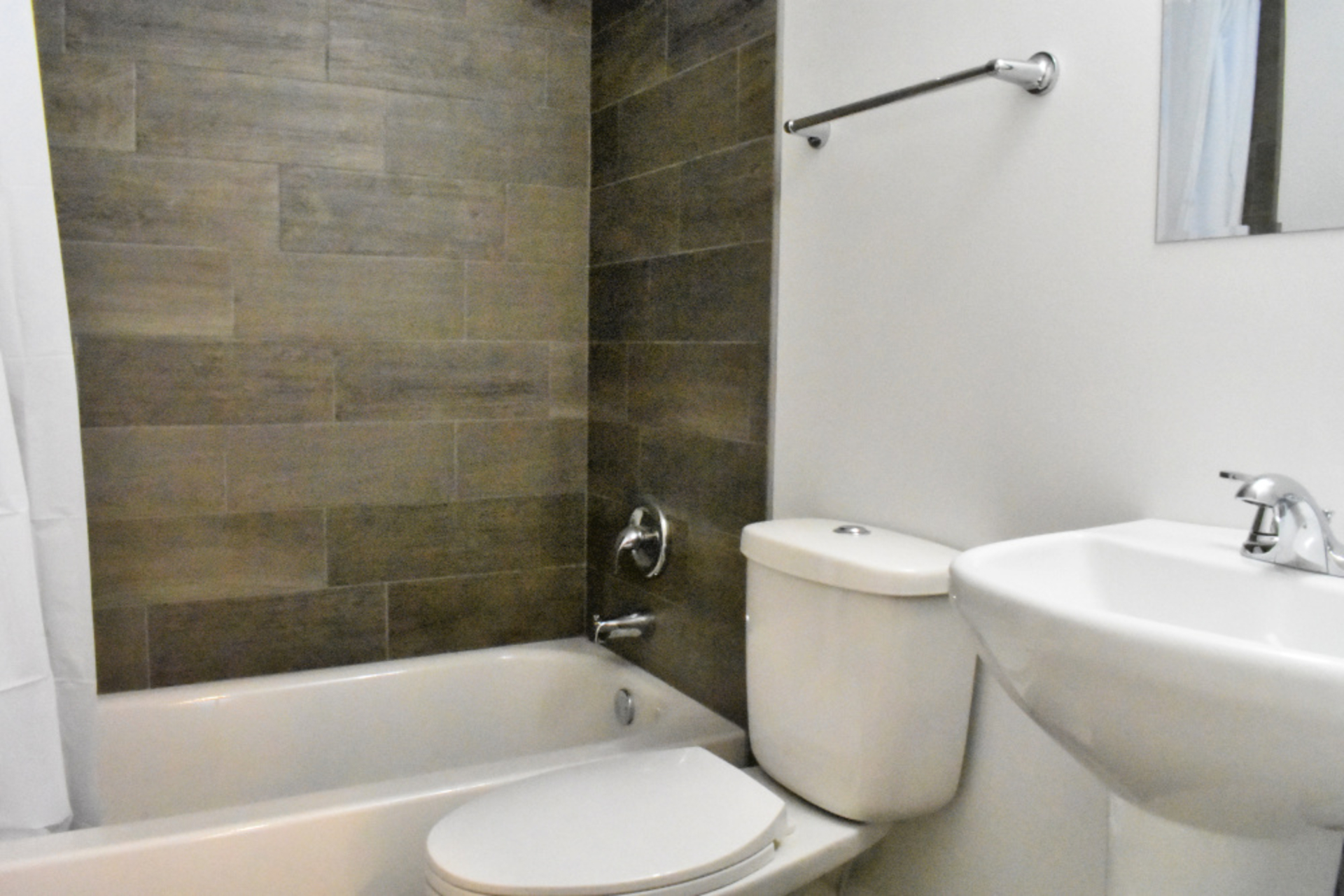 Apartment for Rent Gut Rehab Bright 1 Bedroom ALL UTILITIES INCLUDED