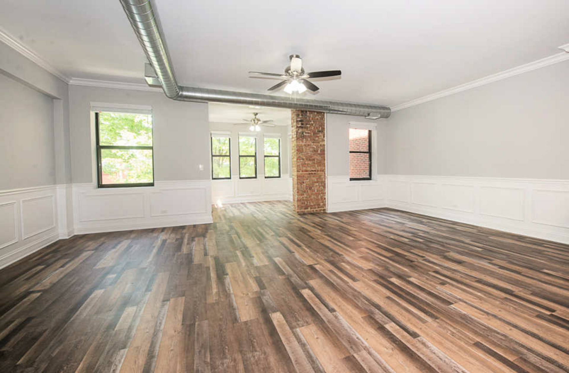 Apartment for Rent REDUCED Luxury 4 Bedroom, 2 Bath + Bonus Den