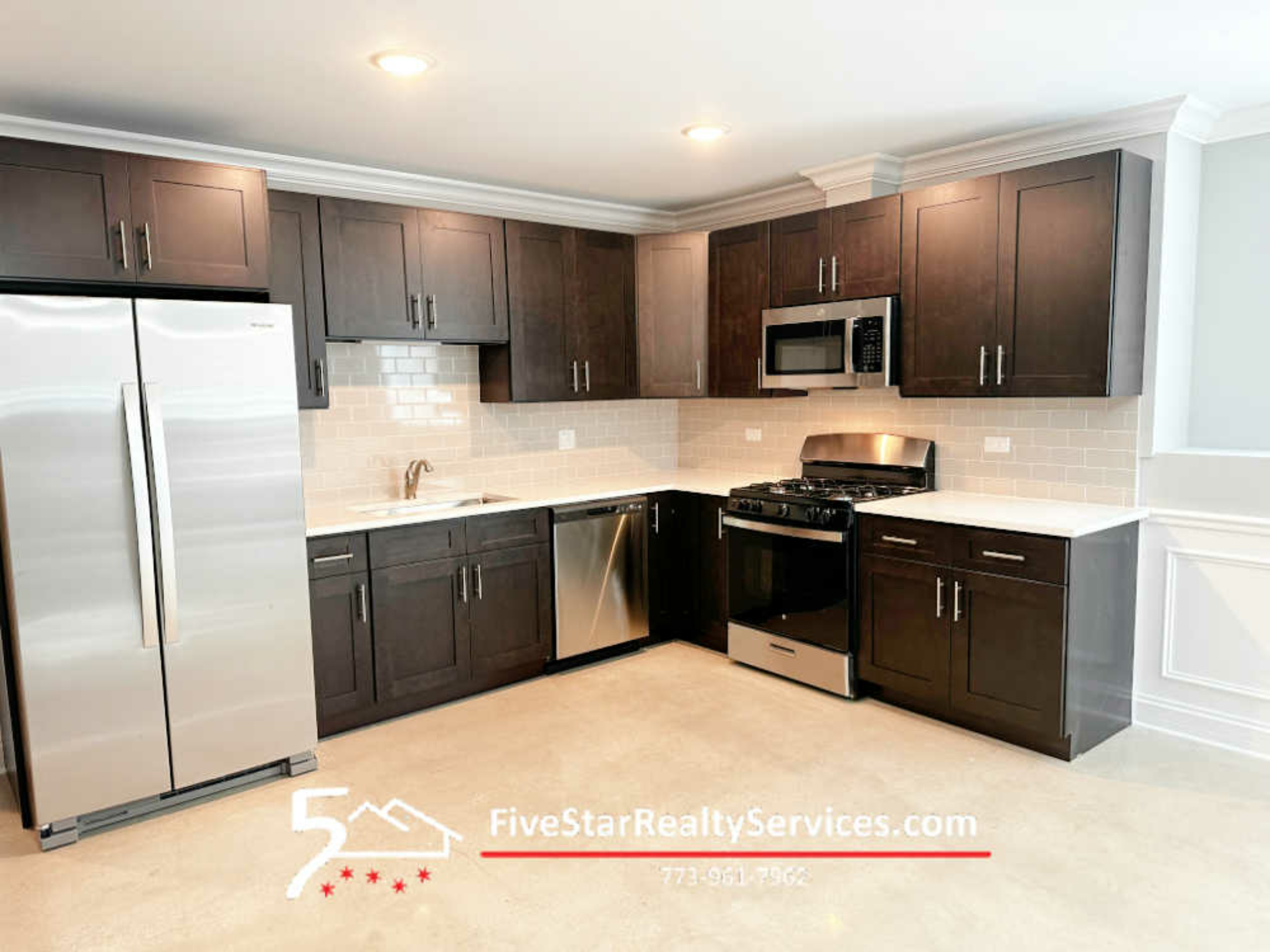 Apartment for Rent REDUCED Luxury 3 Bedroom, 2 Bath + Bonus Den