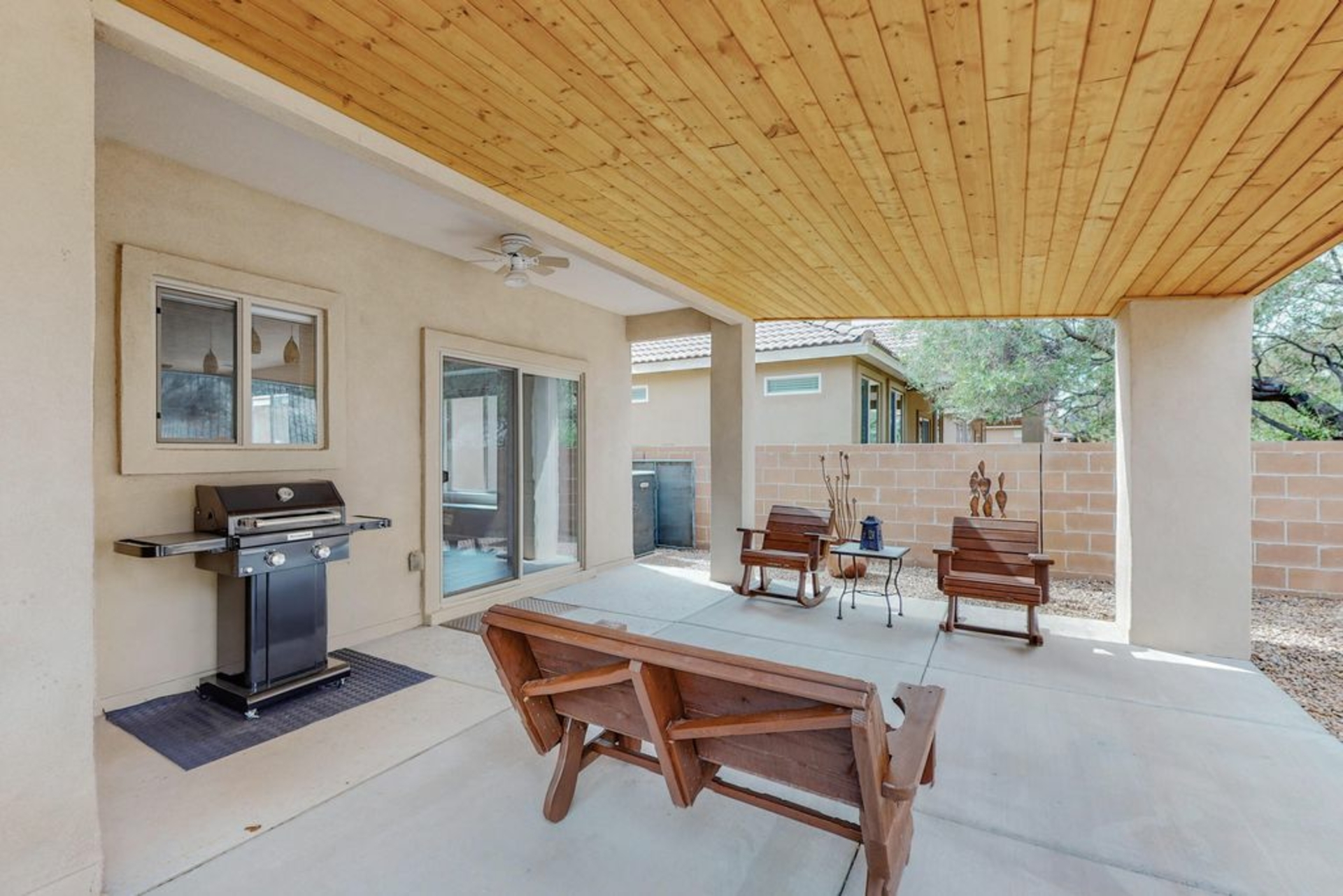 House for Rent Located in the desirable Gated Del b Alegria 55