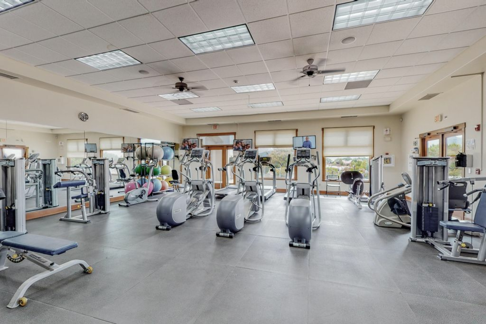 House for Rent Located in the desirable Gated Del b Alegria 55