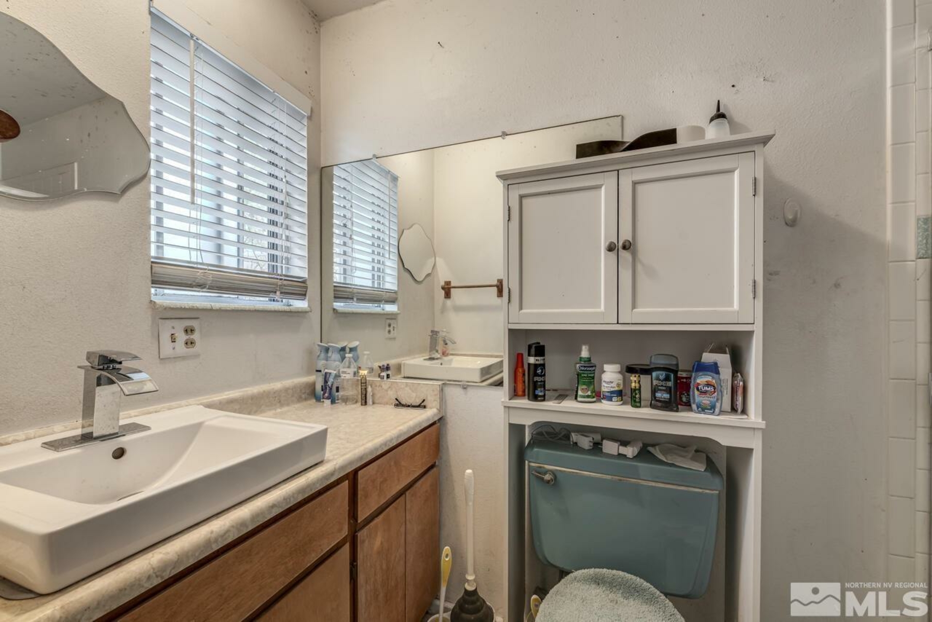 House for Rent 455 Curry Dr SOON!* Powered by vFlyer