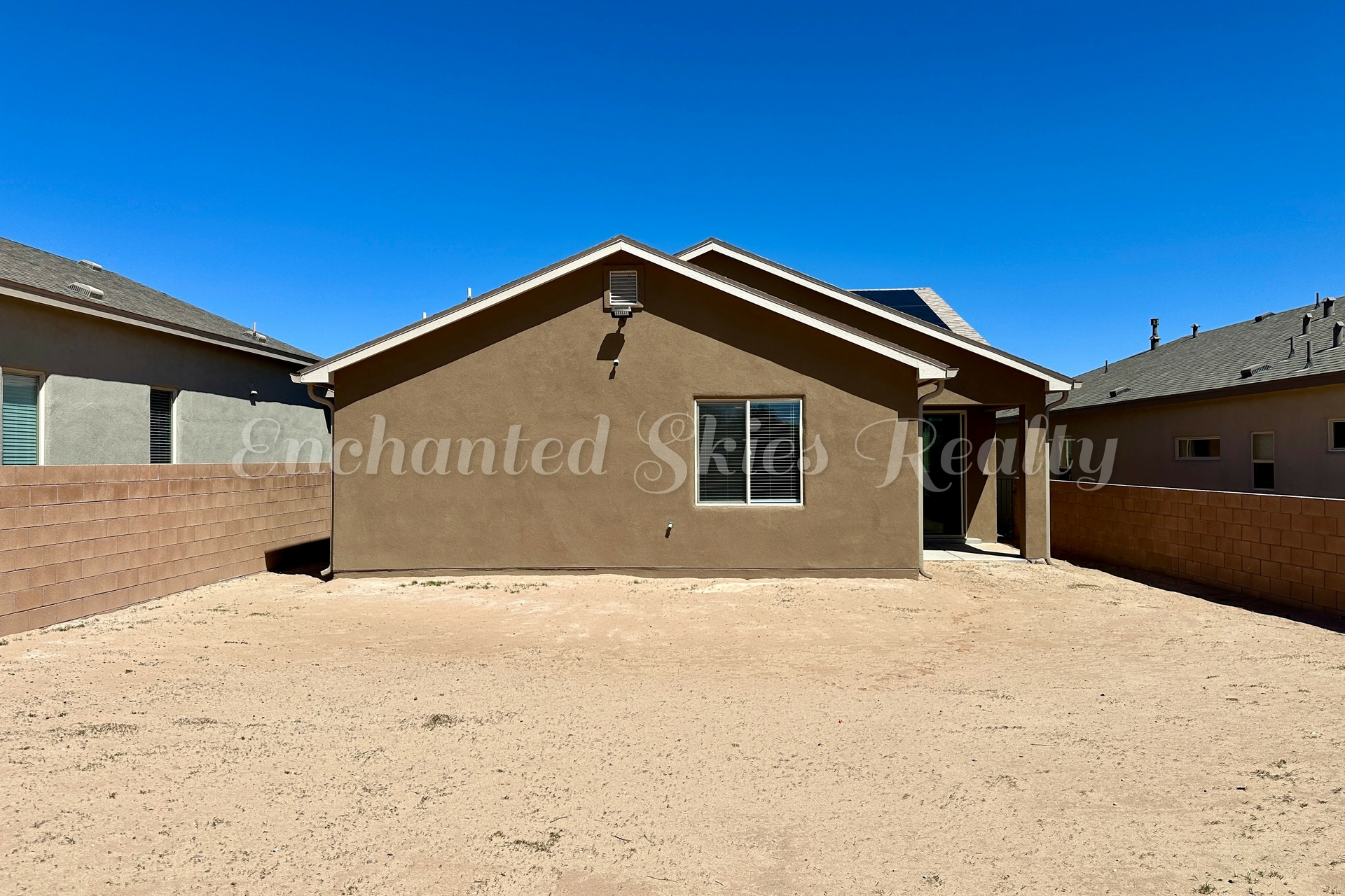 House for Rent This is Your Opportunity to rent a luxurious 3bedroom, single family home! It