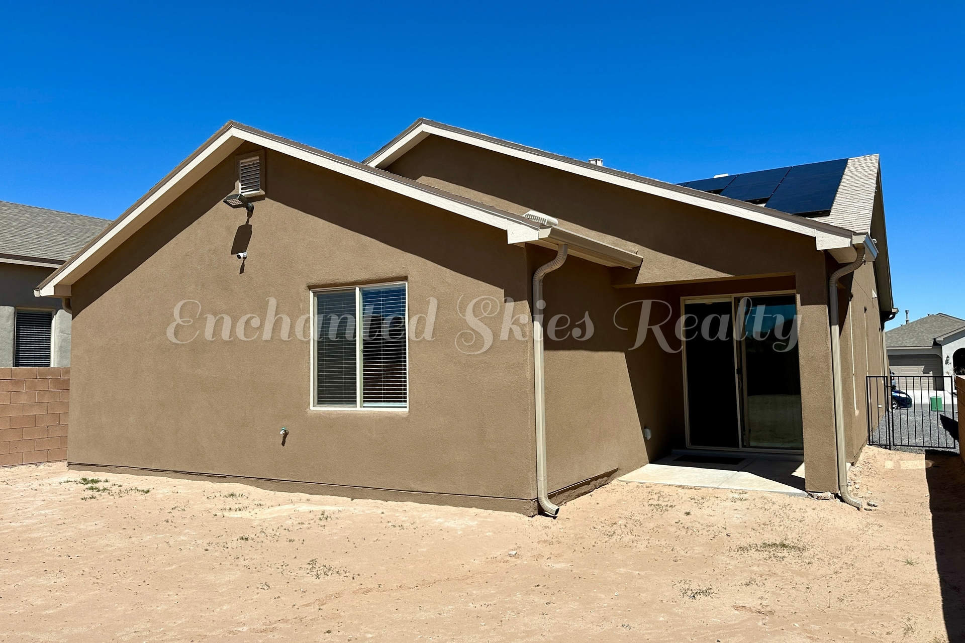 House for Rent This is Your Opportunity to rent a luxurious 3bedroom, single family home! It
