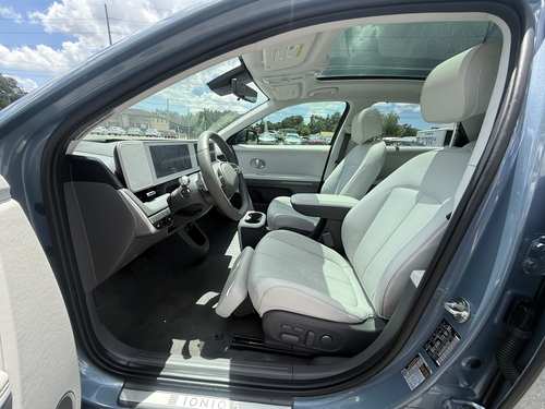2024 Hyundai IONIQ 5 Limited - Photo 12