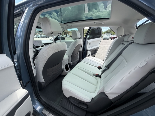 2024 Hyundai IONIQ 5 Limited - Photo 25