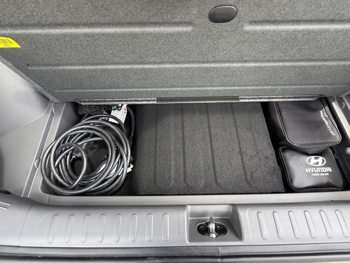 2024 Hyundai IONIQ 5 Limited - Photo 29