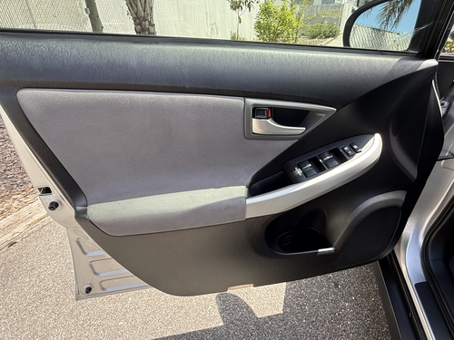 2013 Toyota Prius Three - Photo 10