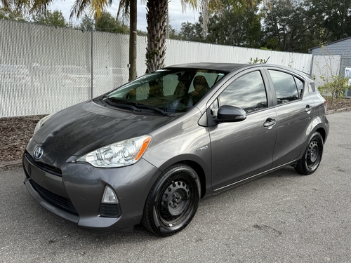 2013 Toyota Prius c