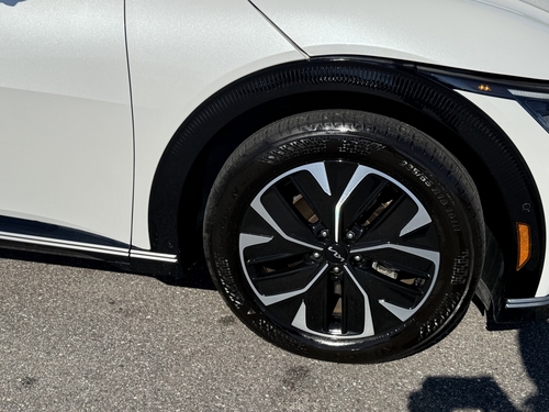 2024 Kia EV6 Wind - Photo 23