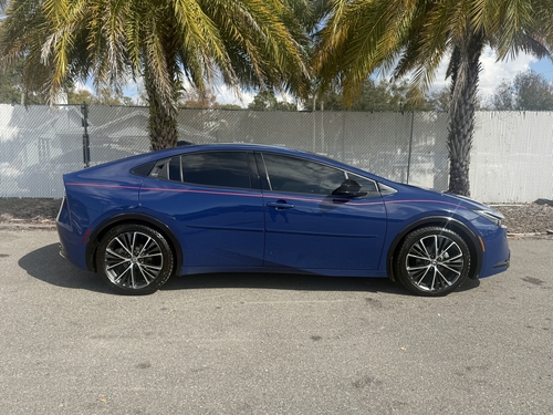 2024 Toyota Prius XLE - Photo 6