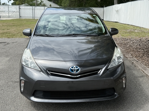 2013 Toyota Prius v Five - Photo 7