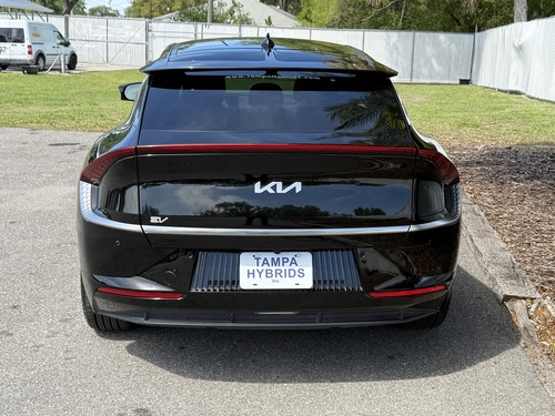 2023 Kia EV6 Wind - Photo 8