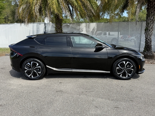 2023 Kia EV6 Wind - Photo 6