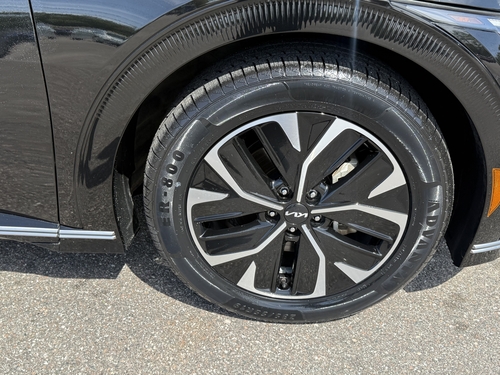 2023 Kia EV6 Wind - Photo 26